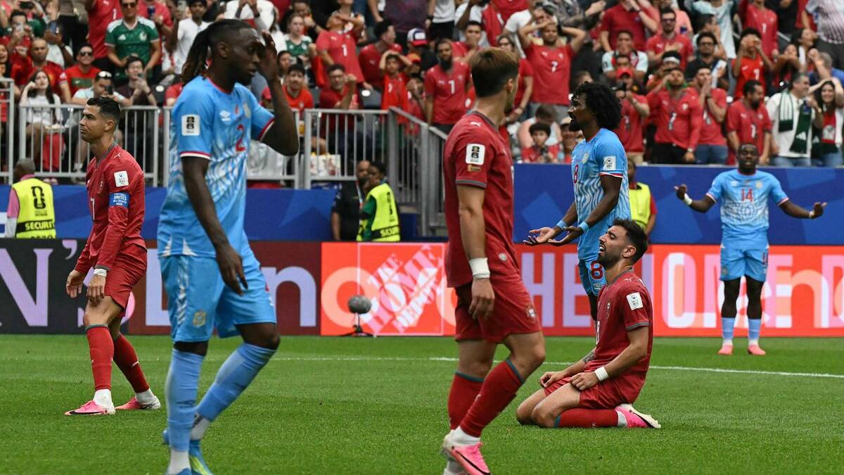 Henry chỉ trích Ronaldo ham ghi bàn, bỏ lỡ cơ hội của Bồ Đào Nha