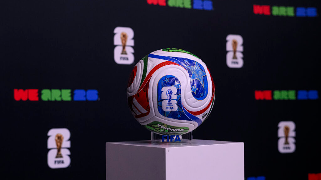 Cảm biến bóng World Cup: Công nghệ từ tàu vũ trụ đến sân cỏ