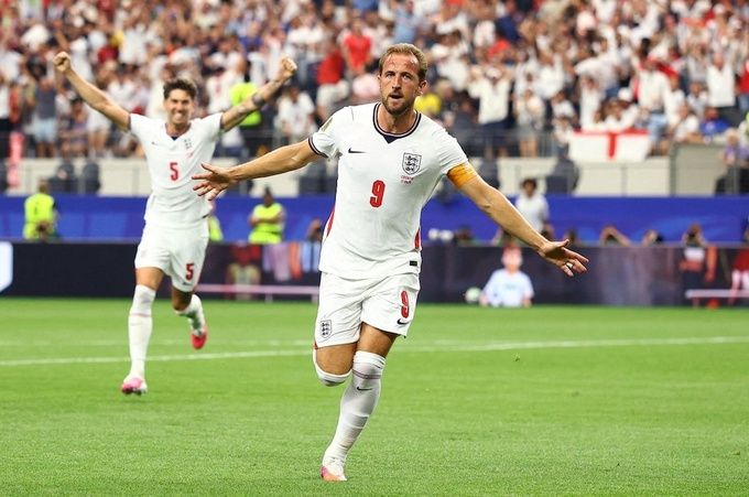 Harry Kane ăn mừng cú đúp vào lưới Croatia ở World Cup 2026