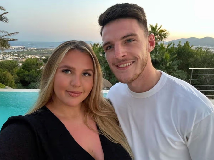 Declan Rice và bạn gái Lauren Fryer