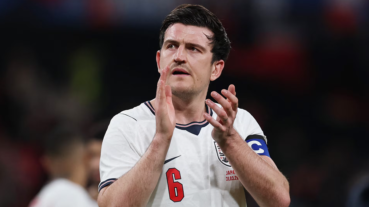 Carragher chỉ trích Maguire vì phát ngôn thiếu khôn ngoan, cánh cửa World Cup khép lại