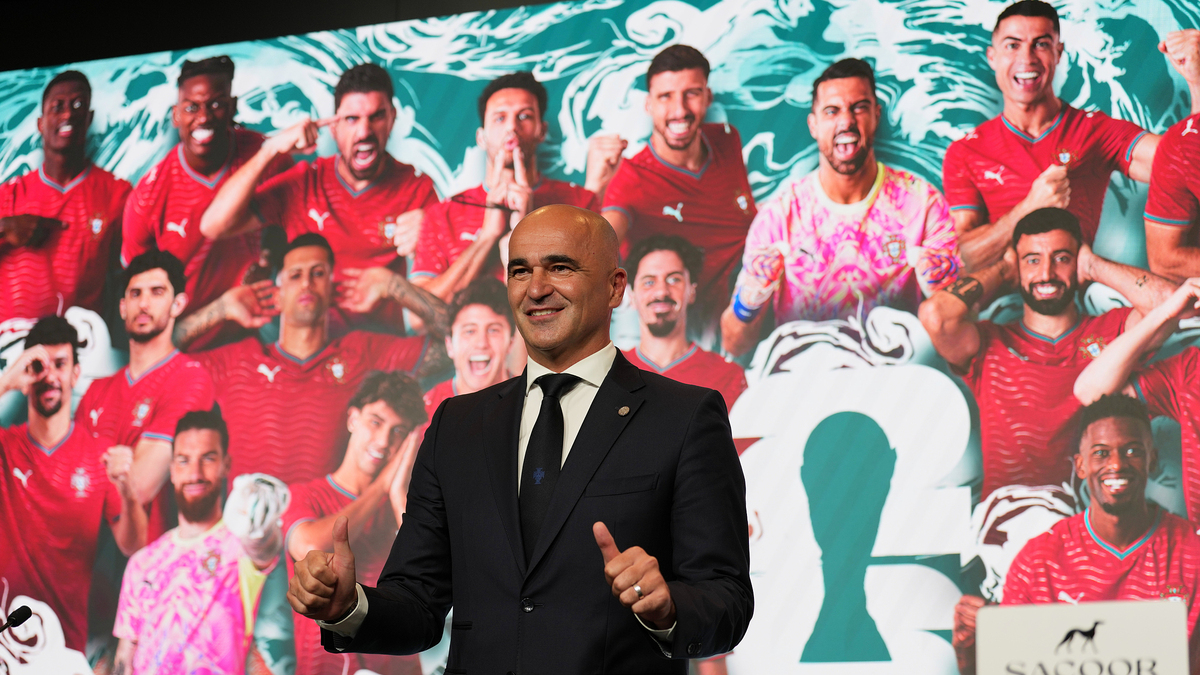HLV Roberto Martinez chia tay tuyển Bồ Đào Nha sau World Cup 2026