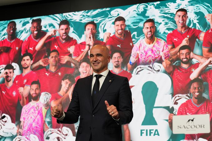 HLV Roberto Martinez chia tay Bồ Đào Nha tại buổi họp báo công bố danh sách World Cup 2026