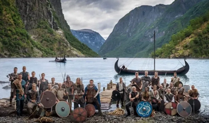 Đội tuyển Na Uy hóa thân chiến binh Viking chuẩn bị cho Haaland World Cup
