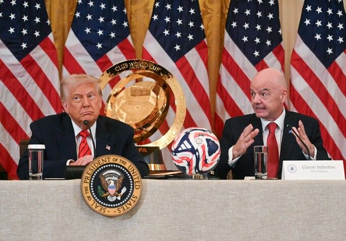 Chủ tịch FIFA Gianni Infantino và Tổng thống Trump thảo luận về World Cup 2026