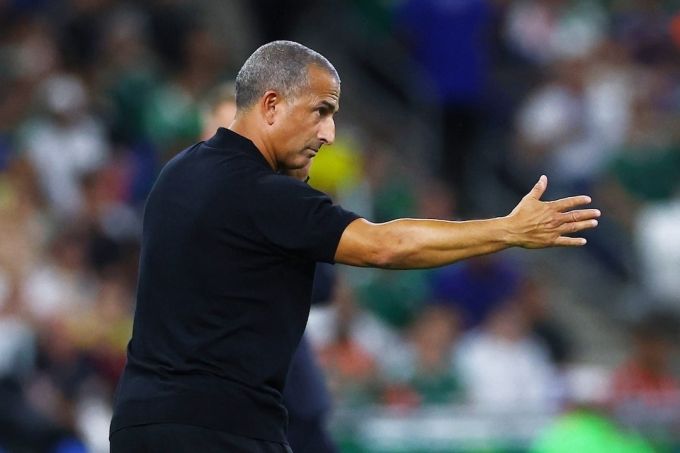 HLV Tunisia bị sa thải World Cup 2026 khiến Lamouchi ra đi