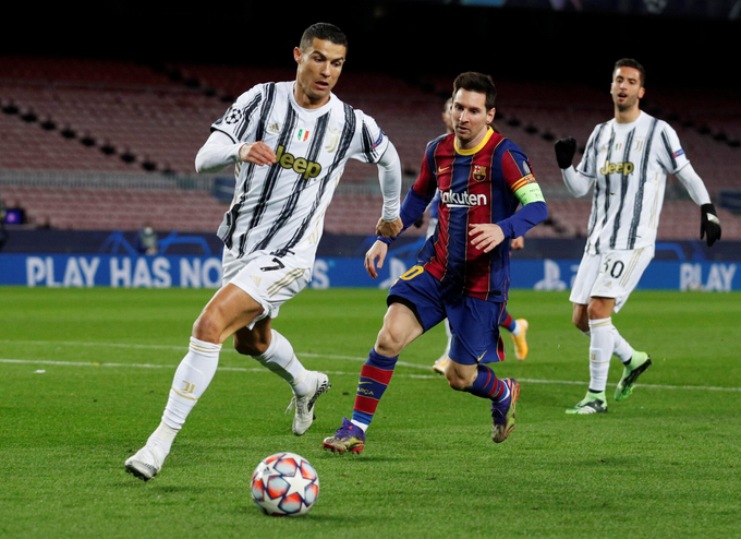 Messi vs Ronaldo trong trận đấu Barca gặp Juventus