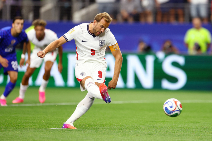 Harry Kane đá phạt đền trong trận Anh vs Croatia tại World Cup 2026