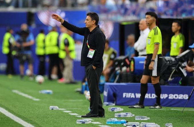 HLV Amir Ghalenoei phản ứng vì khó khăn tại World Cup 2026
