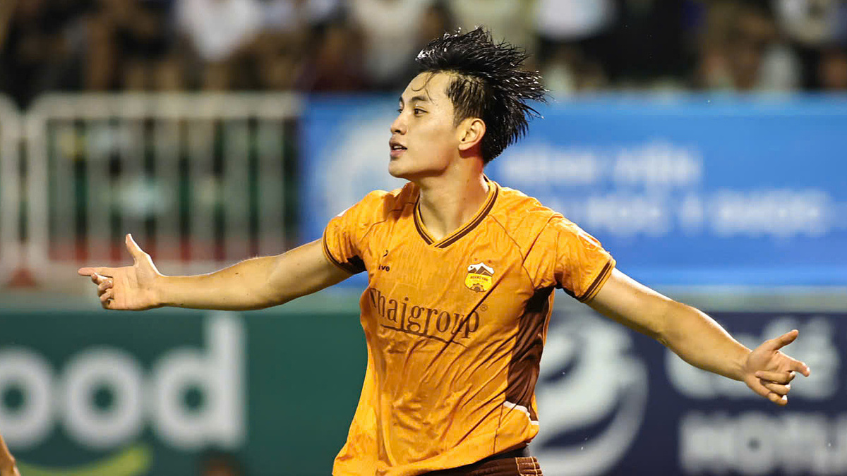 Tài năng 18 tuổi Trần Gia Bảo giúp HAGL trụ hạng V-League