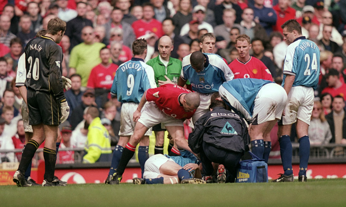 Roy Keane hét vào mặt Alf-Inge Haaland, biểu tượng của mối thù Keane Haaland