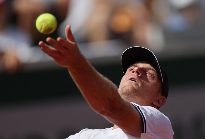 HLV sa thải tay vợt qua tin nhắn ở Roland Garros 2026