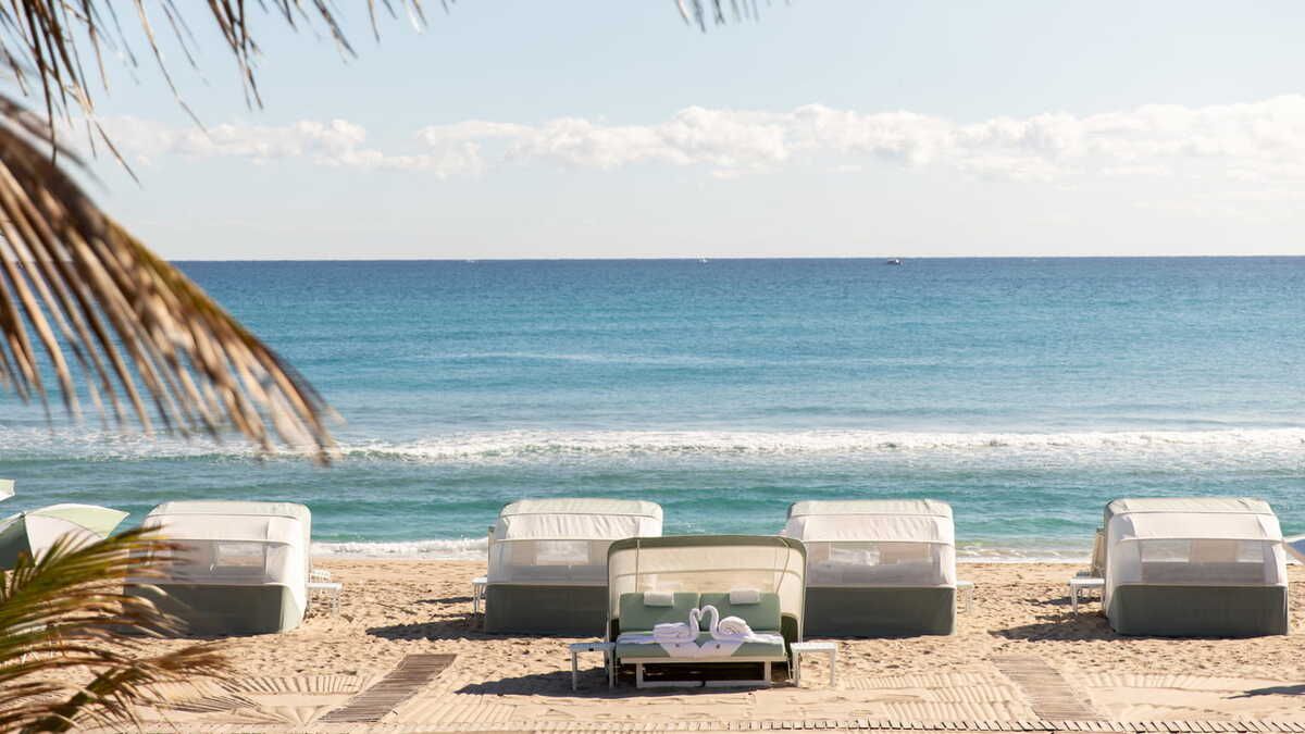 Ronaldo lưu trú tại Four Seasons Palm Beach cùng đội Bồ Đào Nha