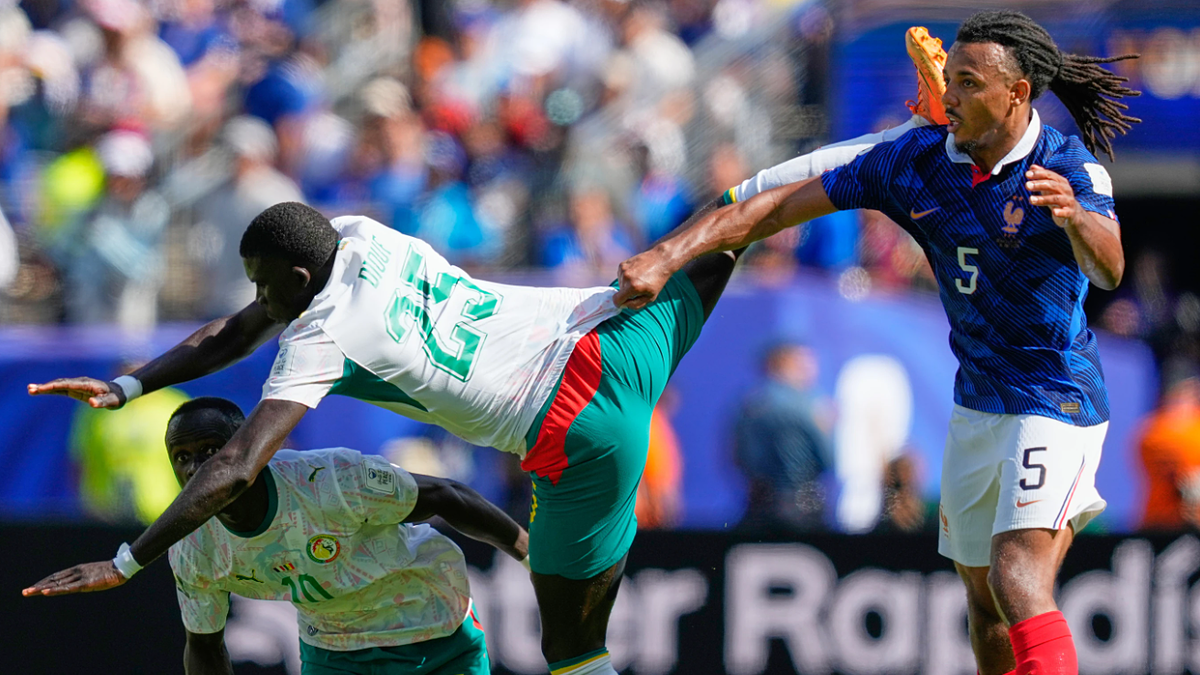 Cầu thủ Senegal phải tự đặt đồ ăn, nợ lương HLV ở World Cup 2026