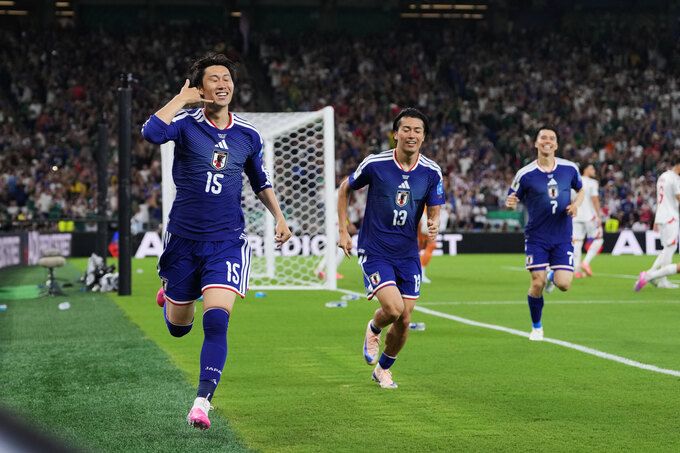 Tiền vệ Nhật Bản Daichi Kamada ăn mừng bàn thắng World Cup 2026