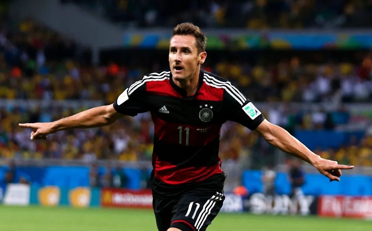 Miroslav Klose - cầu thủ vĩ đại nhất lịch sử World Cup về số bàn thắng