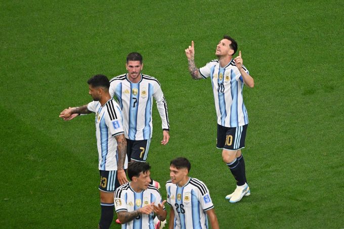 Messi phá kỷ lục World Cup với bàn thắng vào lưới Áo