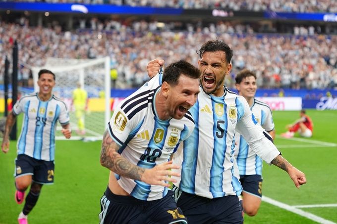 Messi phá kỷ lục ghi bàn World Cup