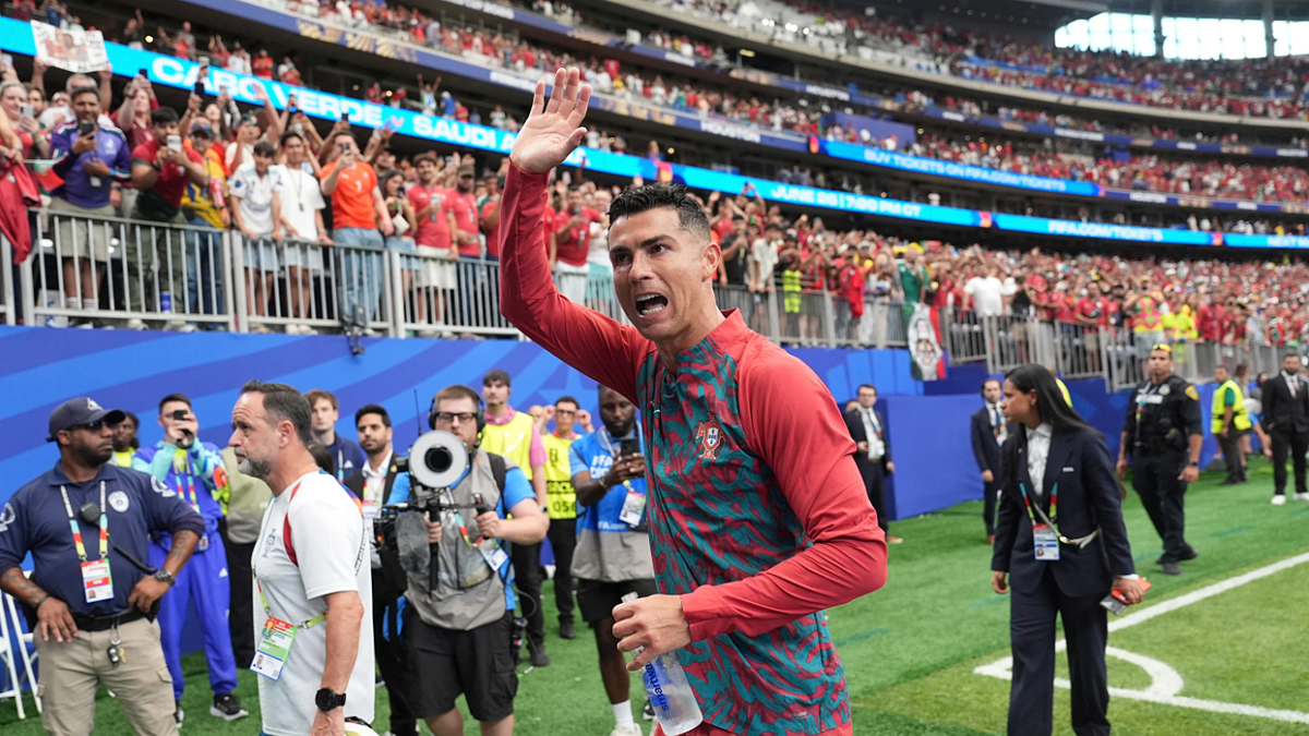 Ronaldo tiết lộ mong muốn chạm trán Messi ở chung kết World Cup 2026