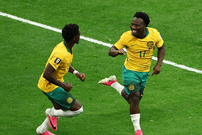 Nestory Irankunda và đồng đội Australia ăn mừng sau bàn thắng vào lưới Thổ Nhĩ Kỳ tại World Cup 2026