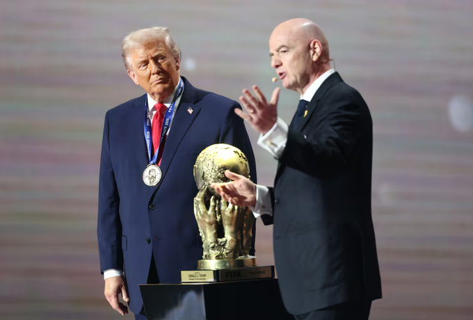Tổng thống Trump nhận giải Hòa bình FIFA tại lễ bốc thăm World Cup 2026