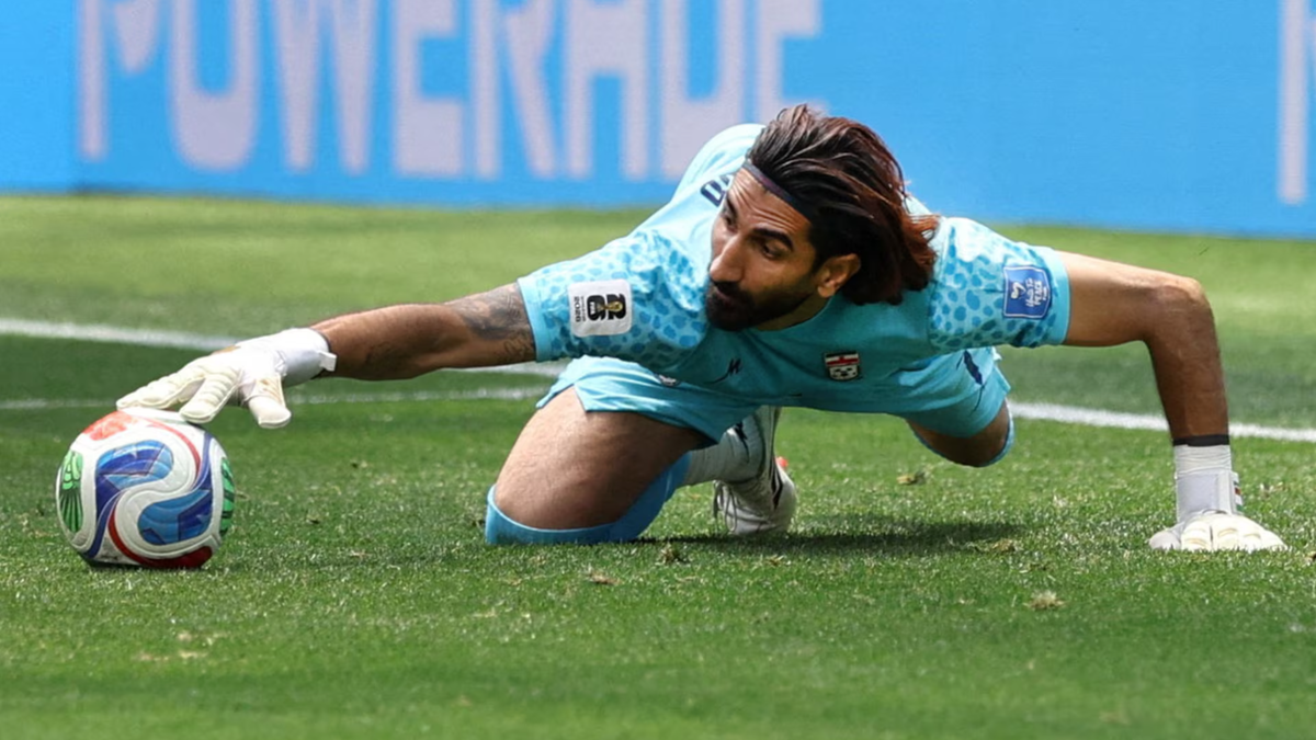 Alireza Beiranvand: Từ cậu bé vô gia cư đến người hùng World Cup