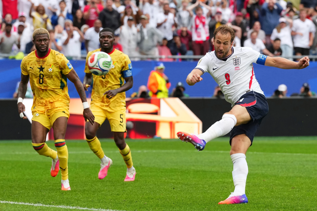 Harry Kane bỏ lỡ cơ hội ghi bàn ở cự ly gần trong trận Anh vs Ghana World Cup 2026