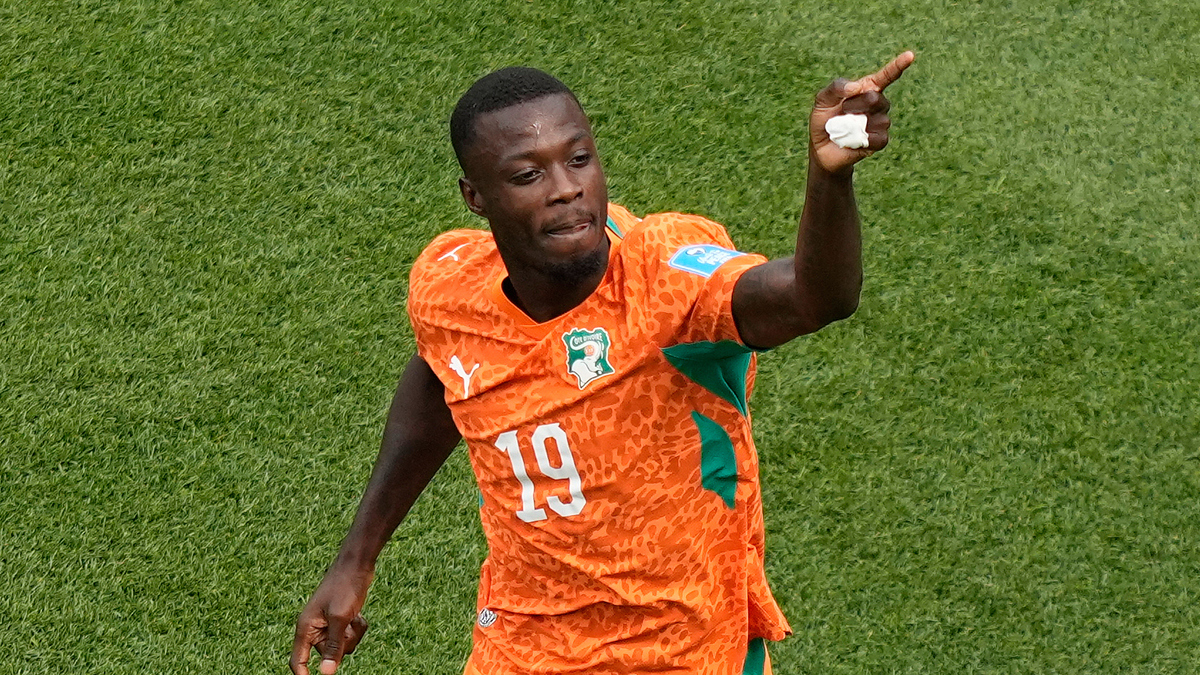 Lịch sử gọi tên Bờ Biển Ngà: Lần đầu vượt qua vòng bảng World Cup nhờ cú đúp của Pepe