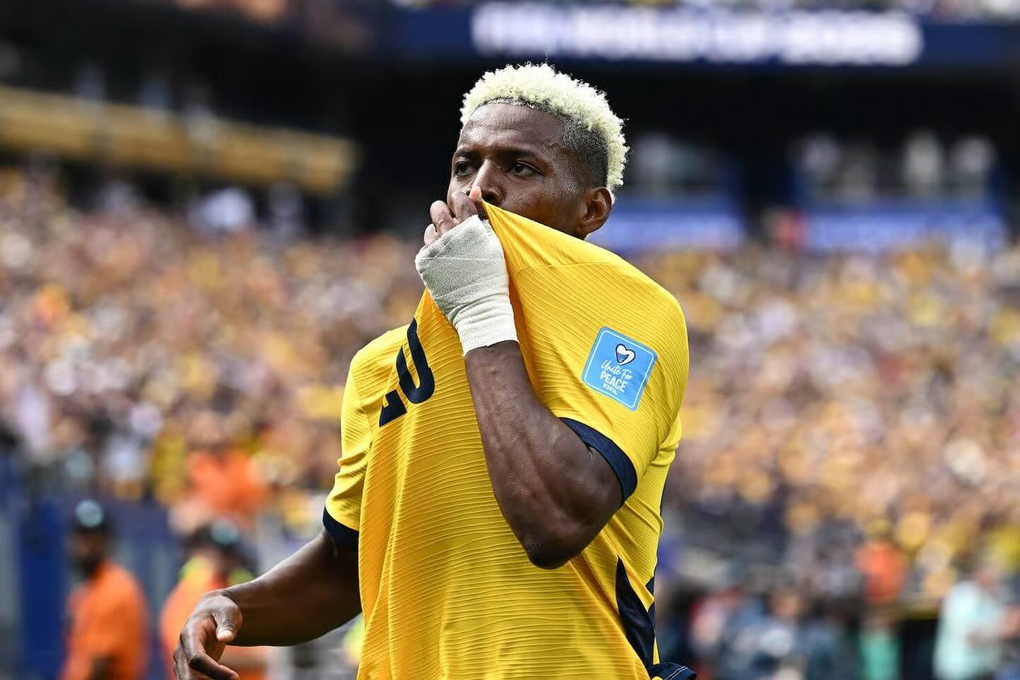 Nilson Angulo ăn mừng bàn gỡ hòa 1-1 cho Ecuador trước Đức tại World Cup 2026