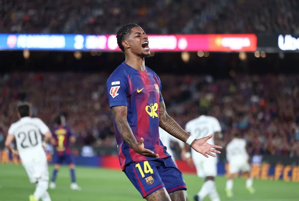 Rashford trong trận El Clasico giữa Barca và Real Madrid