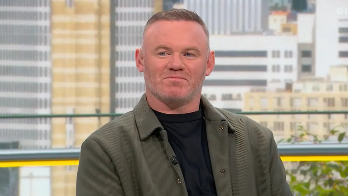 Rooney hứa chèo thuyền nếu Na Uy thắng Brazil