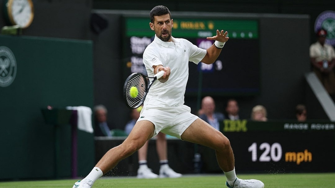 Novak Djokovic hủy diệt Tsitsipas tại vòng 2 Wimbledon