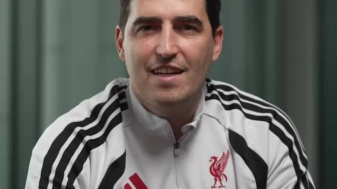 Cuộc phỏng vấn đầu tiên của Iraola với Liverpool - tân HLV chia sẻ cảm xúc
