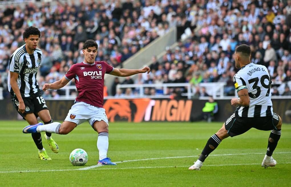 Mateus Fernandes thi đấu cho West Ham - tân binh chất lượng của Tottenham