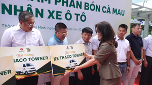 Trao thưởng tại trận đấu Champions League