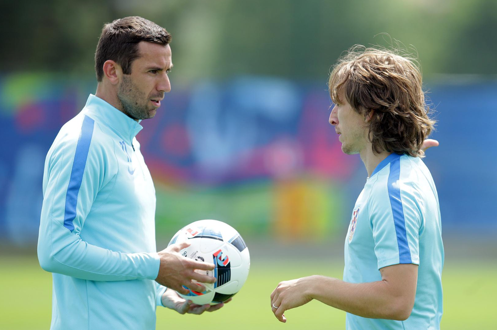 Darijo Srna và Luka Modric trong buổi tập của tuyển Croatia World Cup 2026