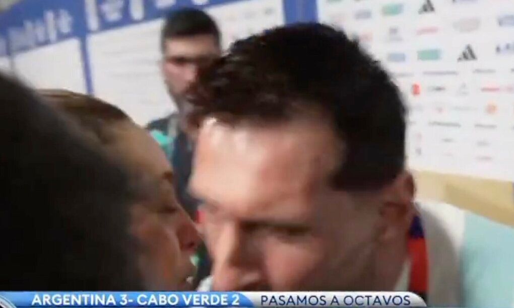 Messi chào phóng viên Sofia Martinez sau trận Argentina thắng Cape Verde tại World Cup 2026