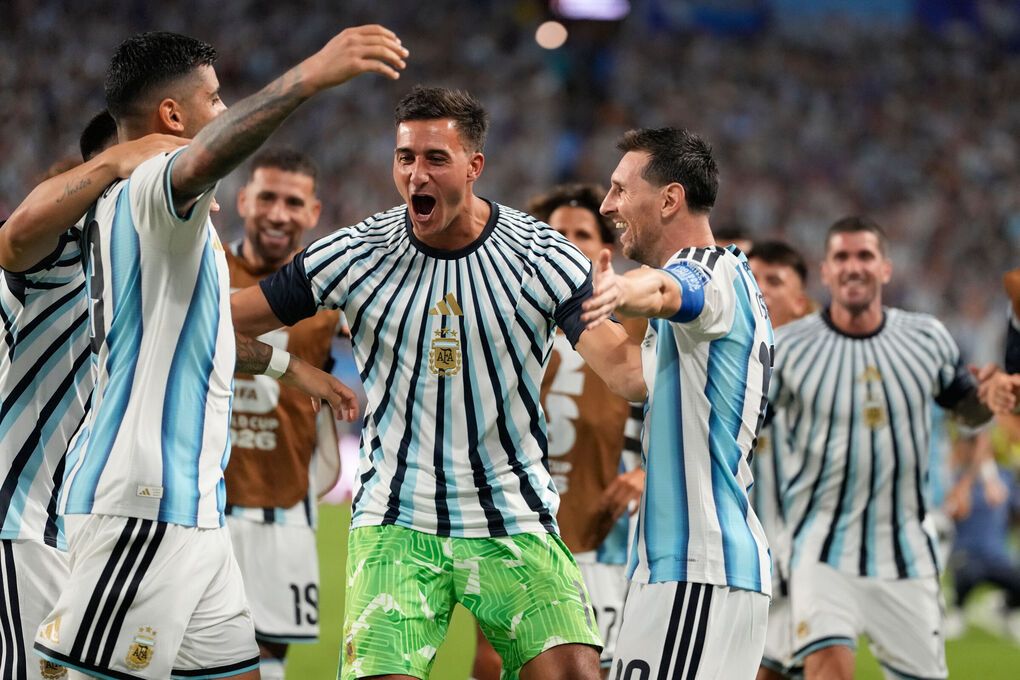 Lionel Messi ăn mừng bàn thắng ở vòng 1/8 World Cup 2026