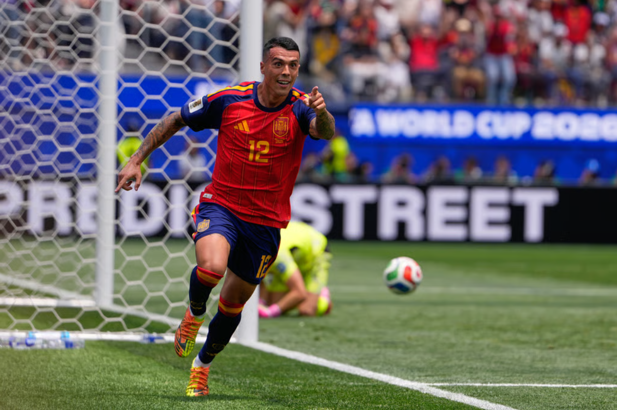 Thủ môn Orlando Gill xuất sắc trước Đức tại vòng 1/16 World Cup 2026