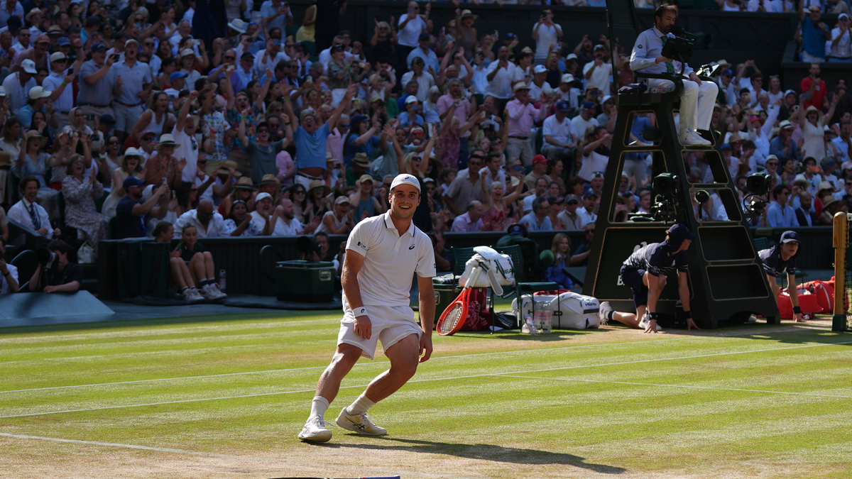 Arthur Fery: Nhà giàu vượt sướng đến bán kết Wimbledon