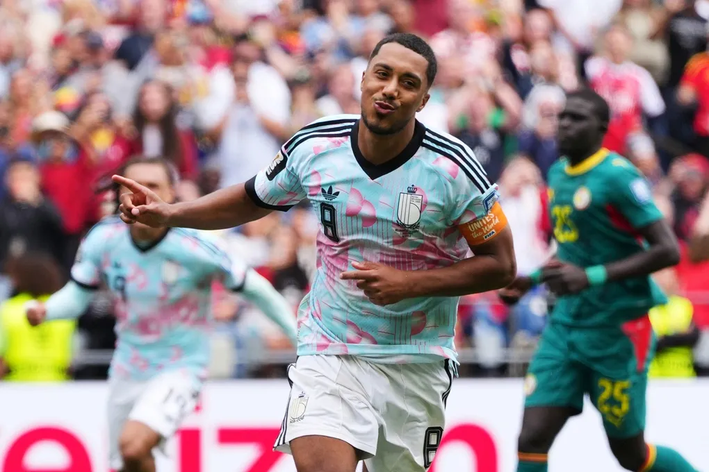 Youri Tielemans Man Utd ăn mừng bàn thắng tại World Cup 2026
