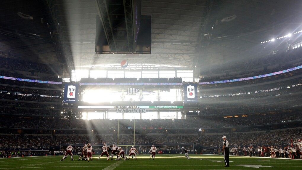 Ánh sáng chiếu trên sân AT&T Stadium World Cup 2026