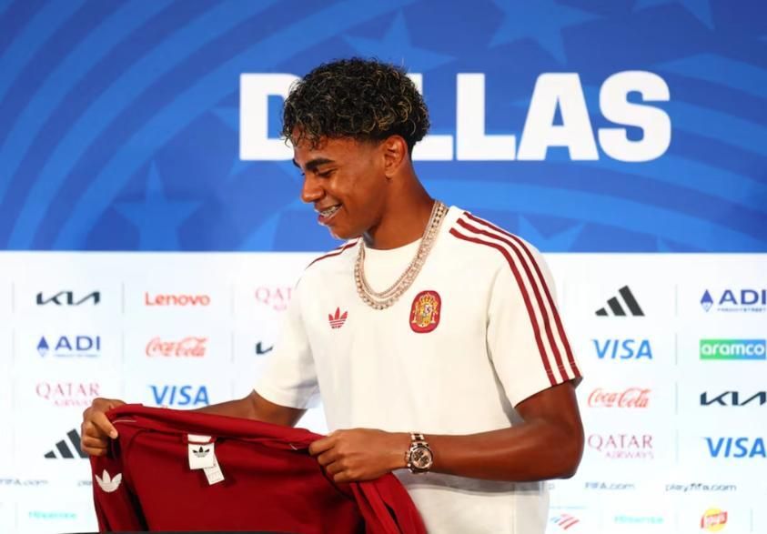 Lamine Yamal họp báo trước bán kết World Cup 2026 – ngôi sao trẻ có thể đối đầu Messi