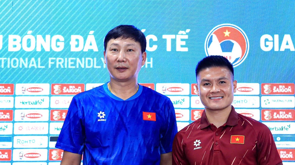 HLV Kim Sang-sik: 'Xem World Cup 2026, tôi chỉ ước Việt Nam được góp mặt'
